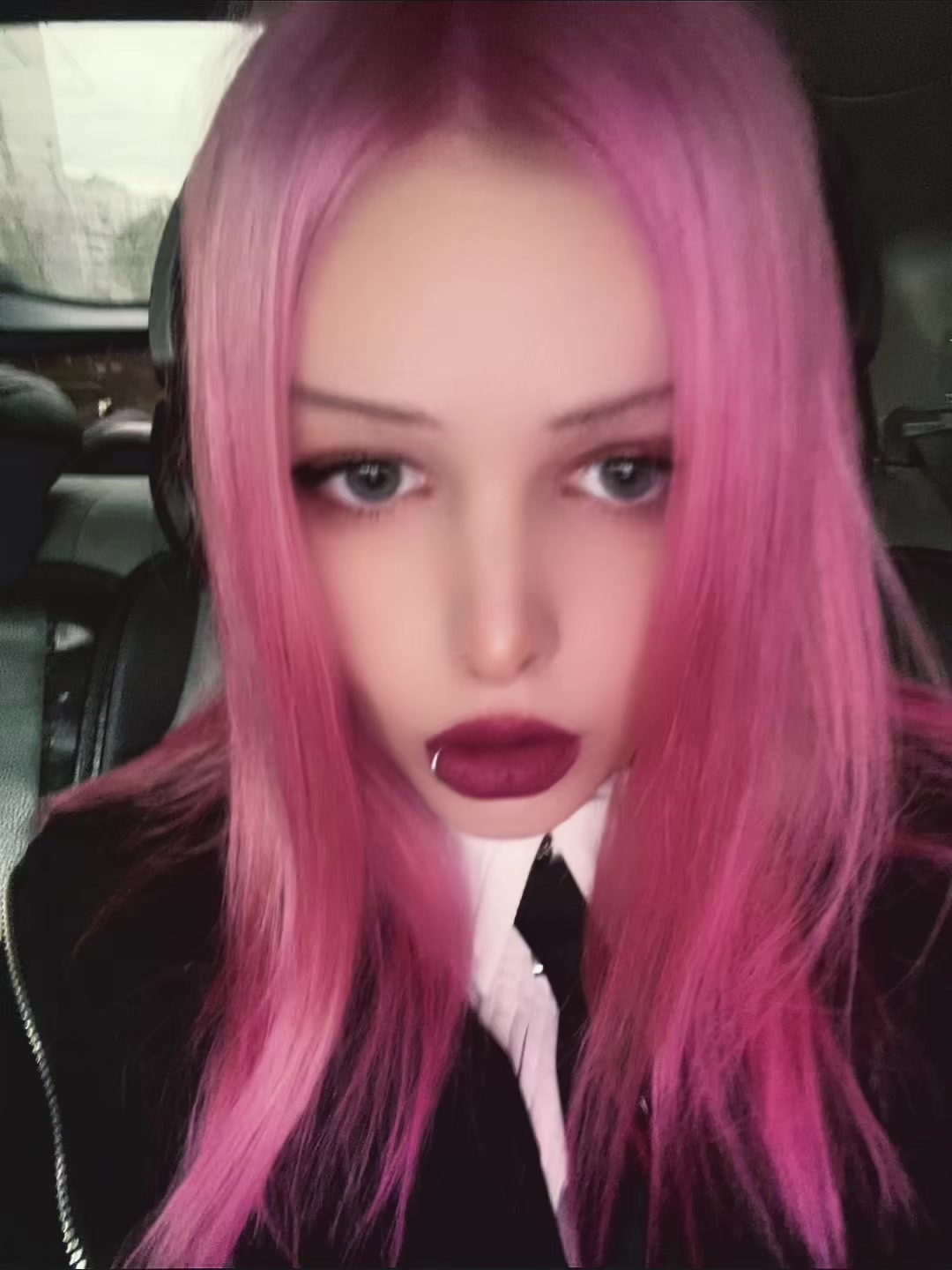 @whoisronnimr