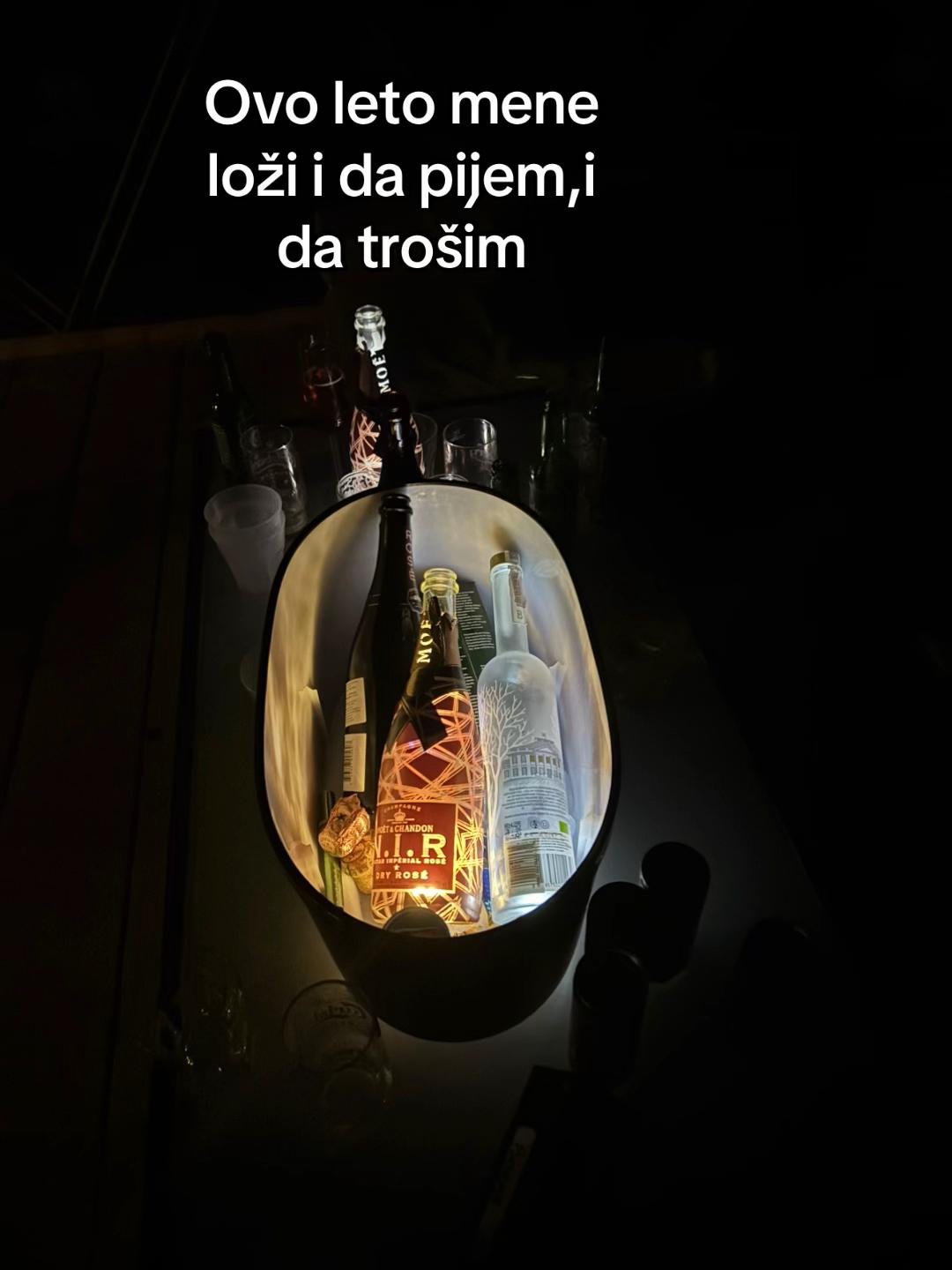 @Čiks