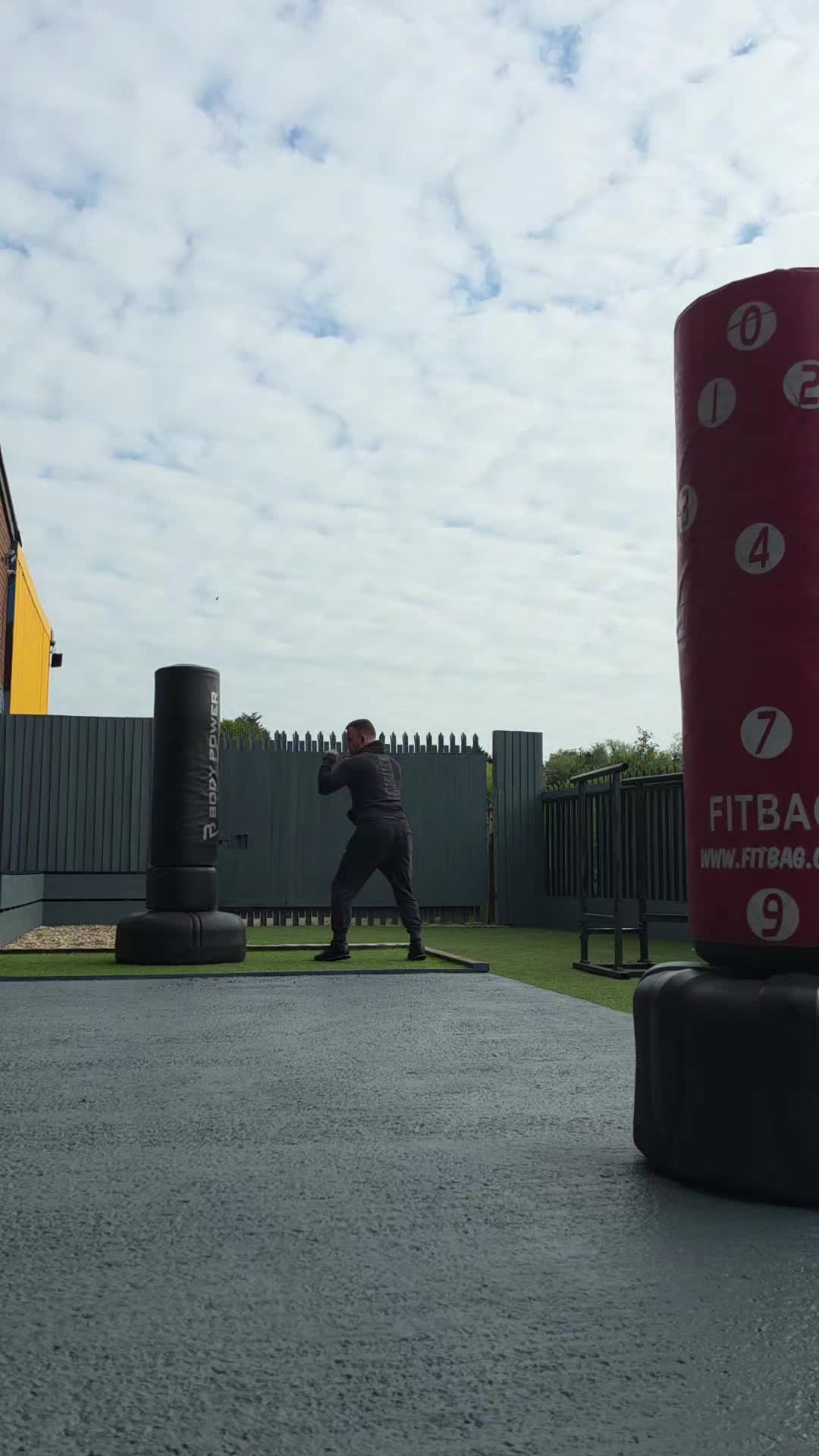 @💪𝕊𝕪𝕙𝕦𝕣𝕤𝕥82🏋&zwj;♀️