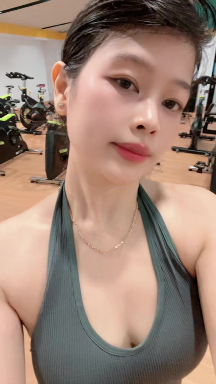 @Queen3v3 🥚