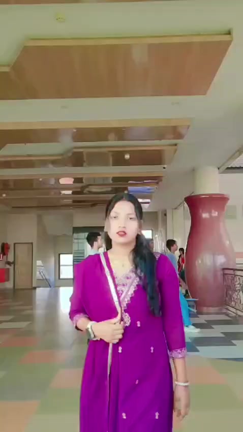 @❣️ Sharma 👑 queen ❣️