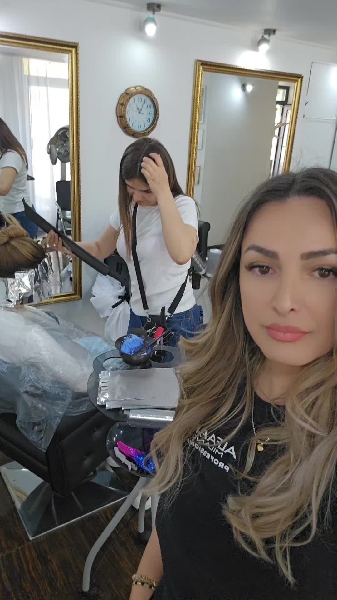 @Crina Mihai Hair-Studio