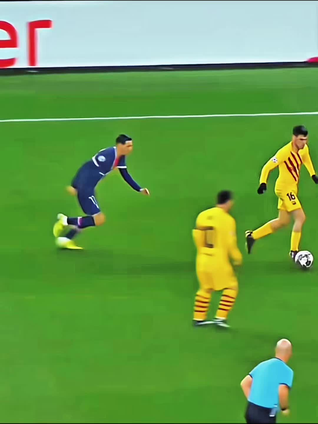 @Mister Foot