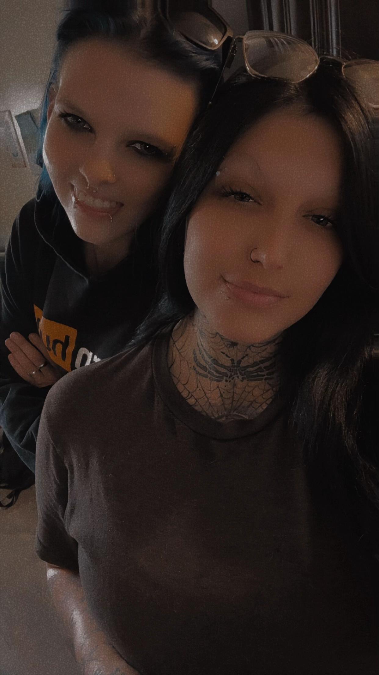 @Brit🏳️&zwj;🌈😘
