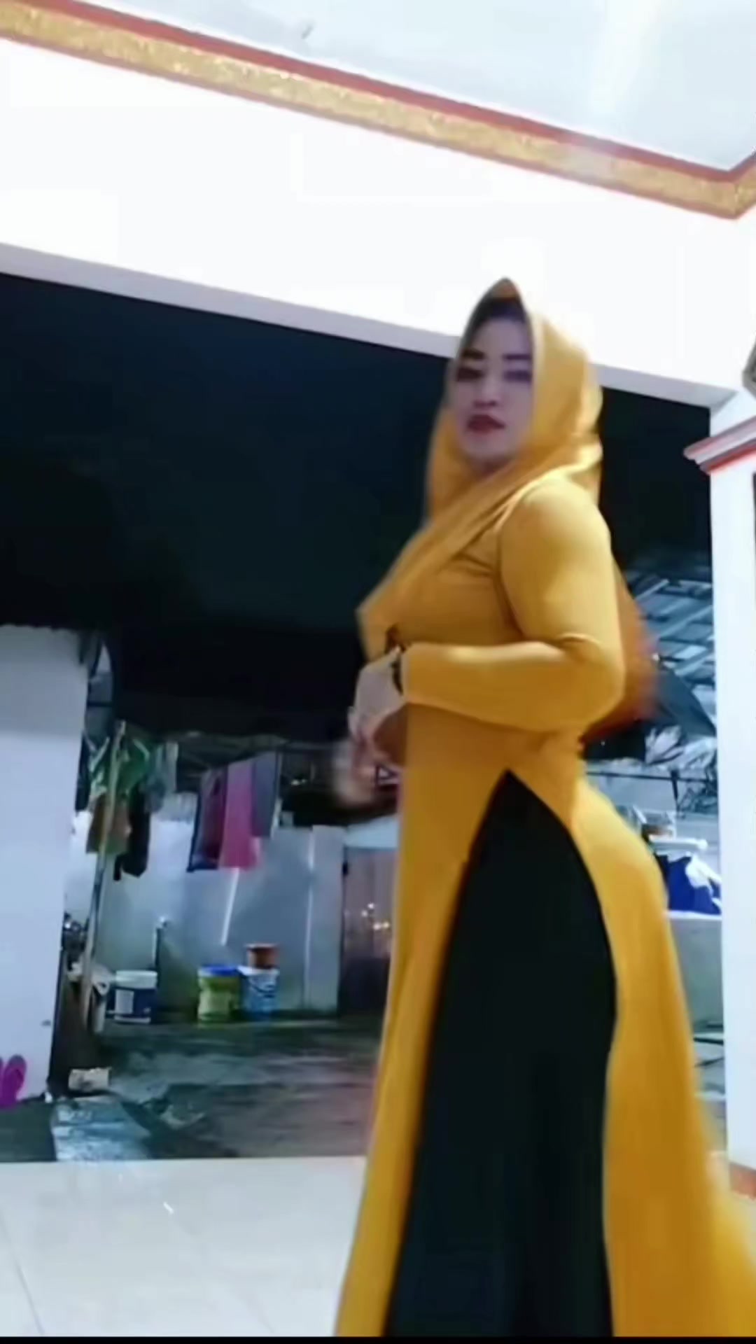 @DEWIasmara396