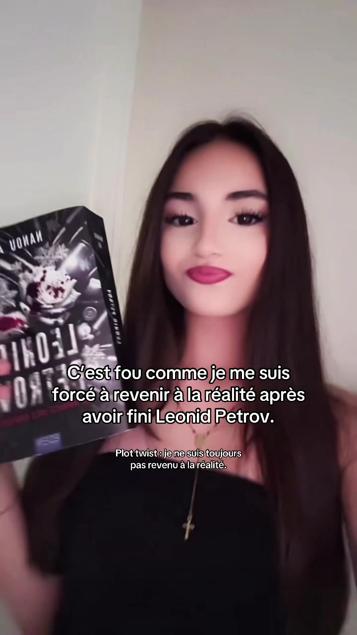 @𝘈𝘯𝘨𝘦𝘭𝘪𝘯𝘢 𝘗𝘦𝘵𝘳𝘰𝘷
