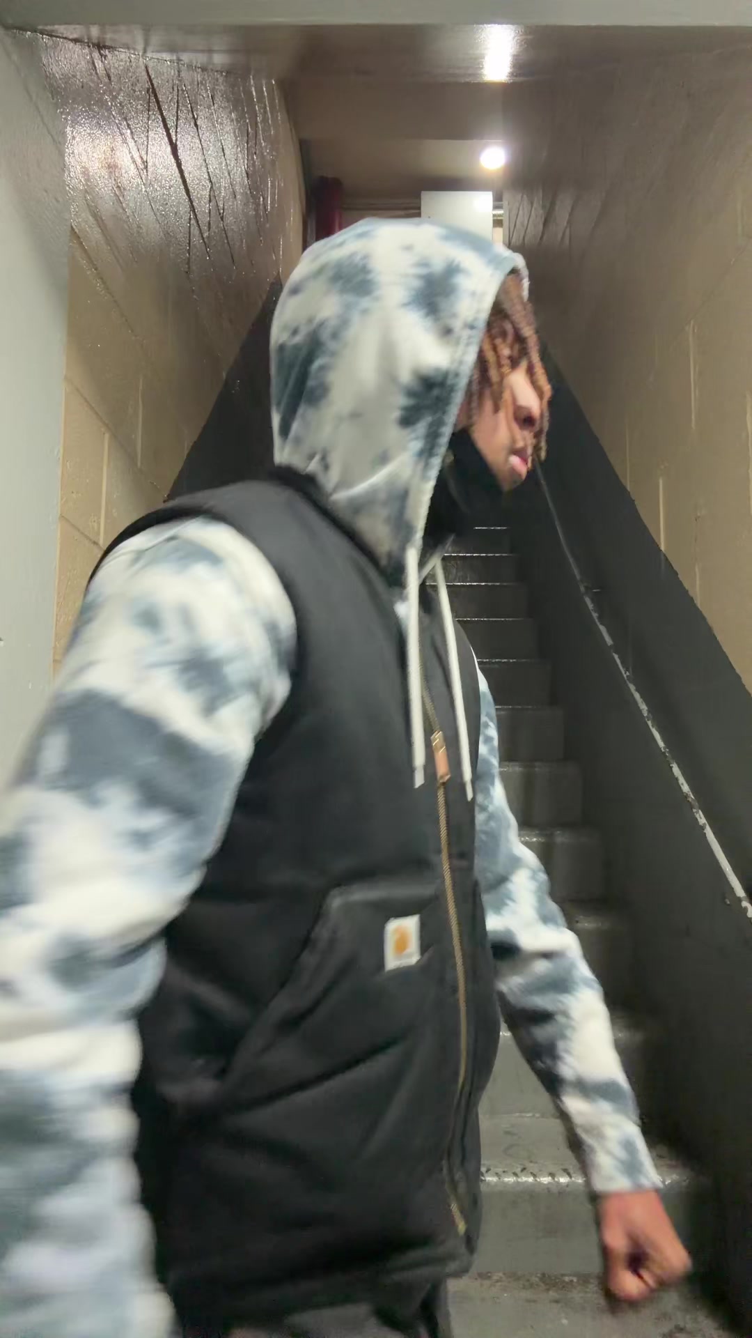 @Glitchy 🚶🏽&zwj;♂️..
