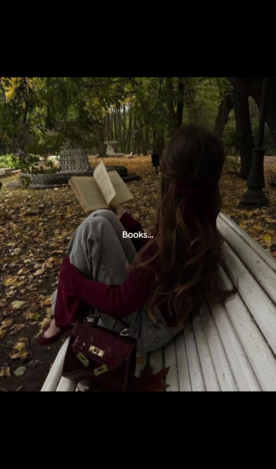 @BookWorm🌸