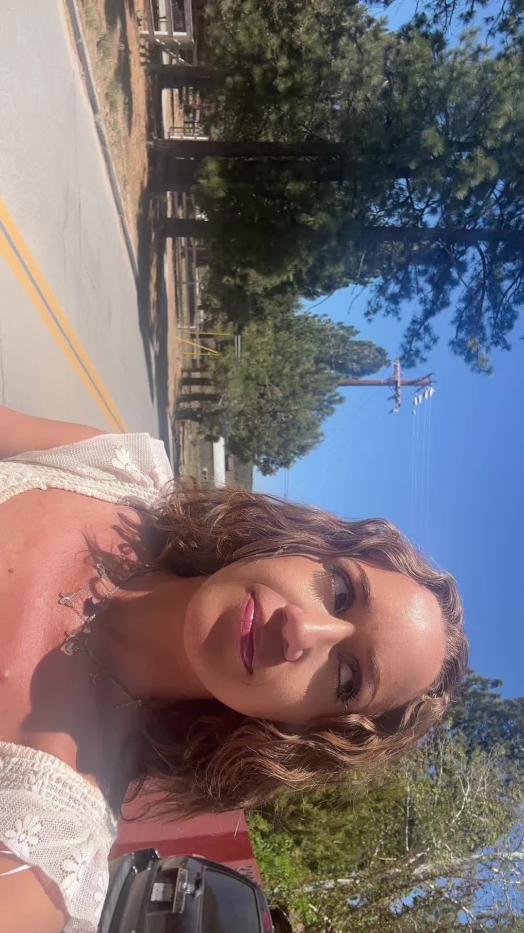 @Lavenderhazzeyy