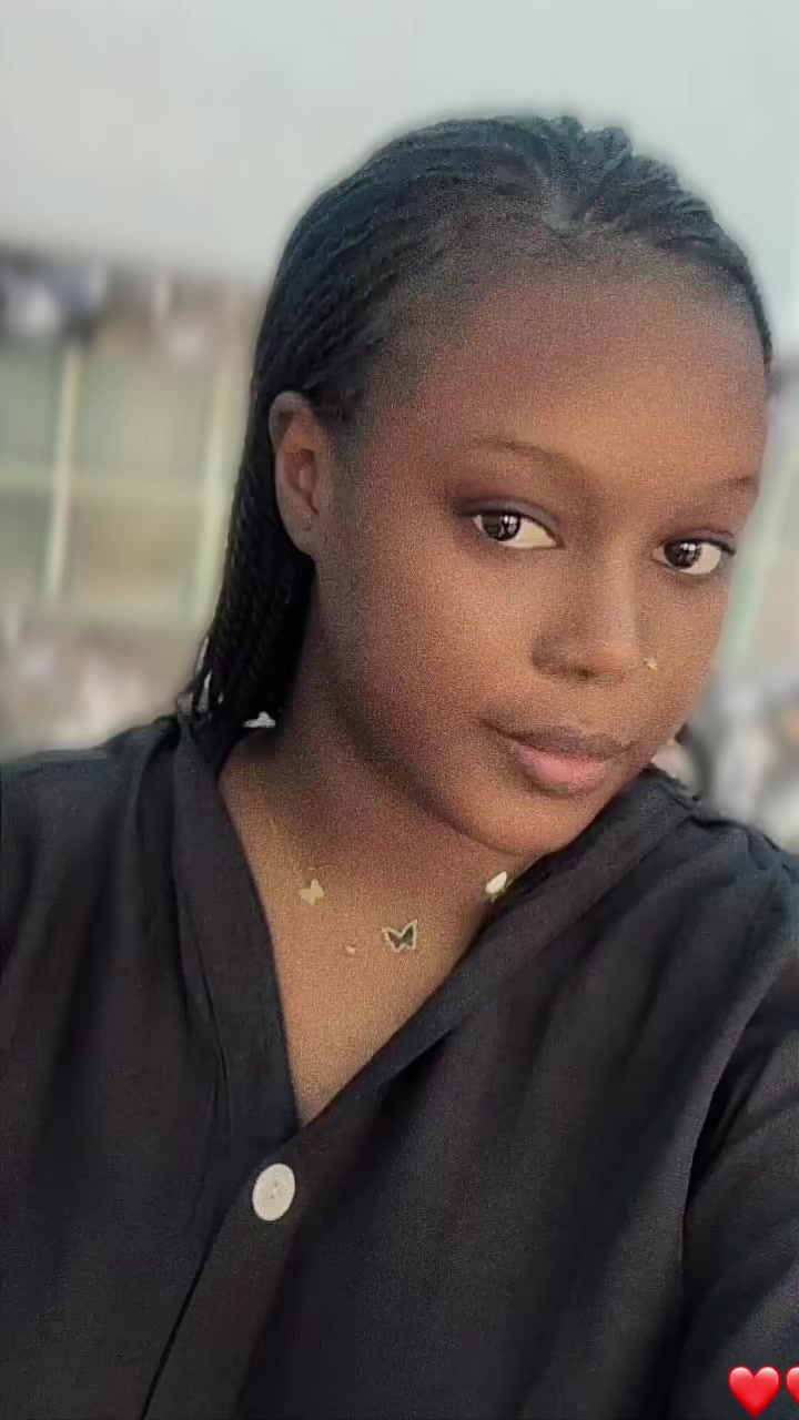 @Fatimaa🌸❤️