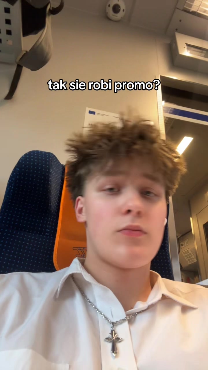 @redrosetroy