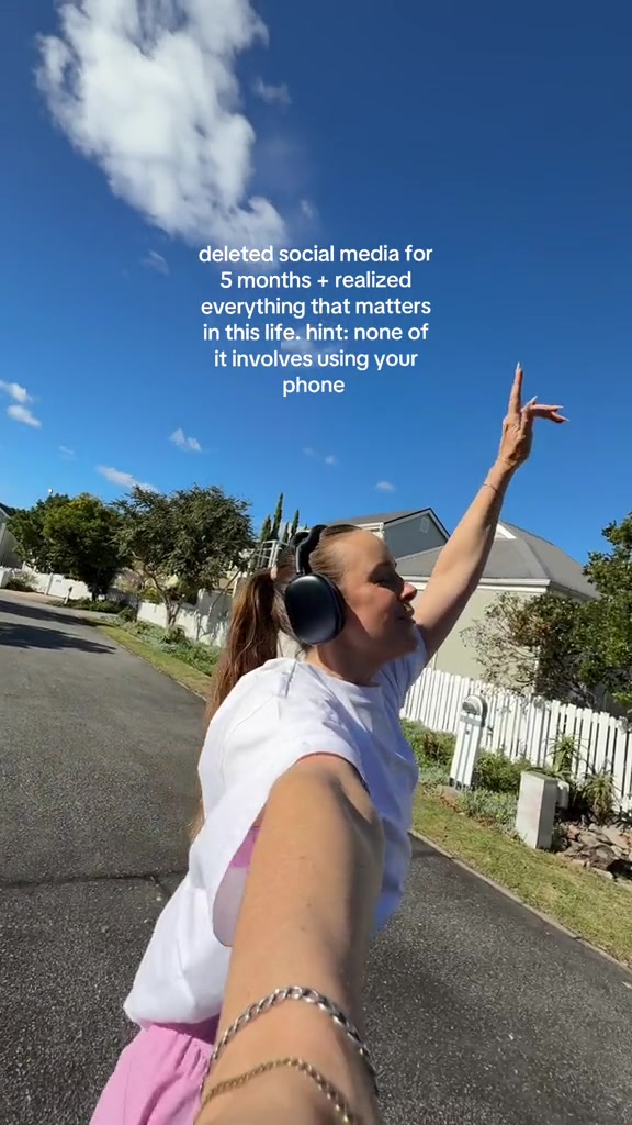 @iamlouiserumball