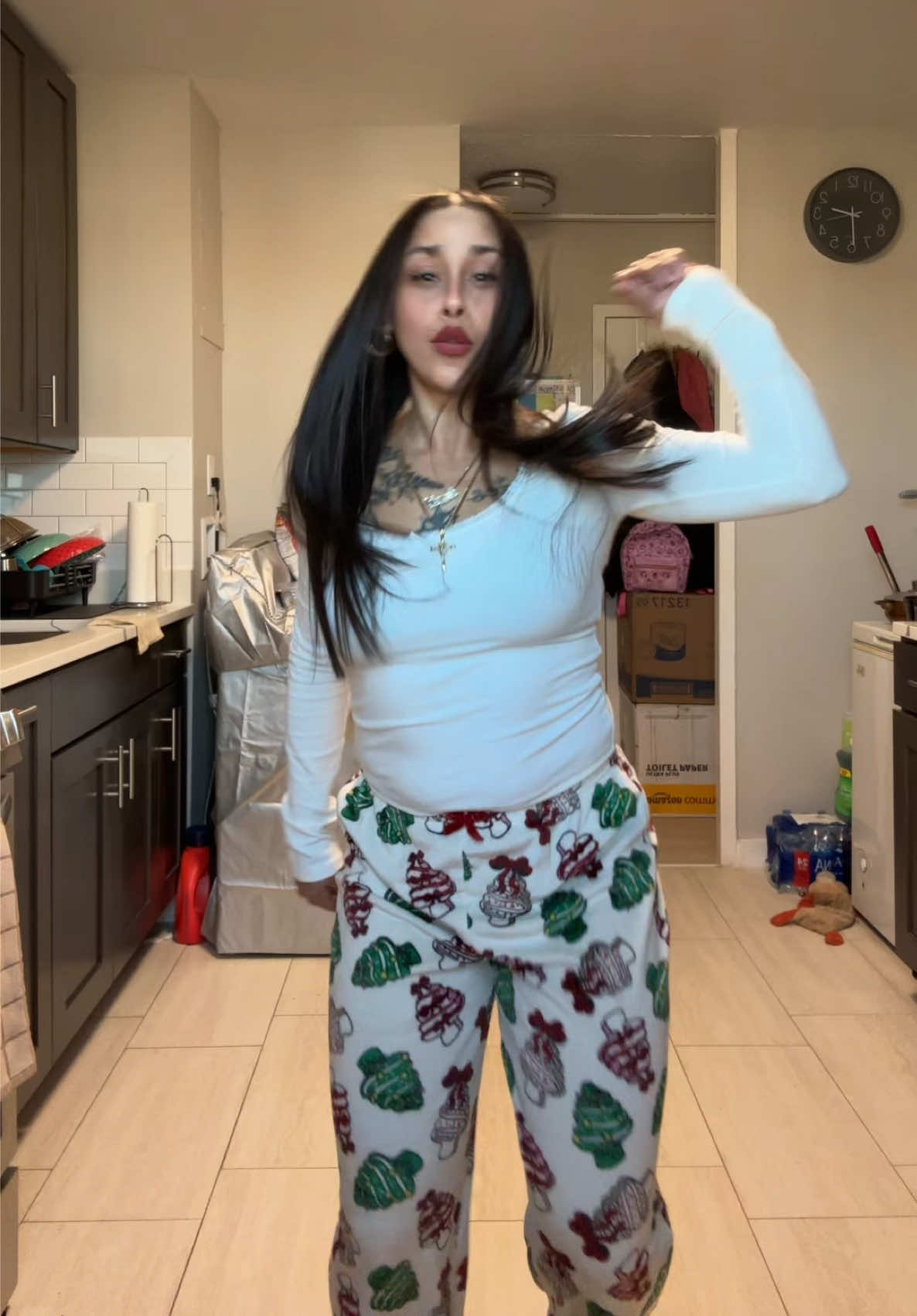 @momof4