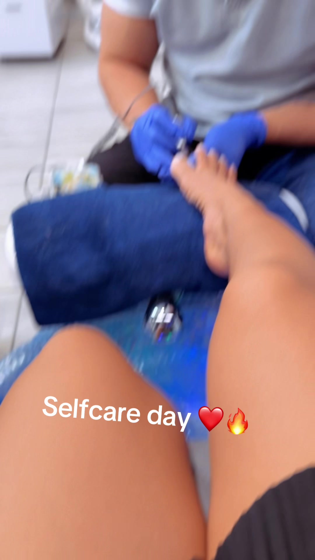 @Den