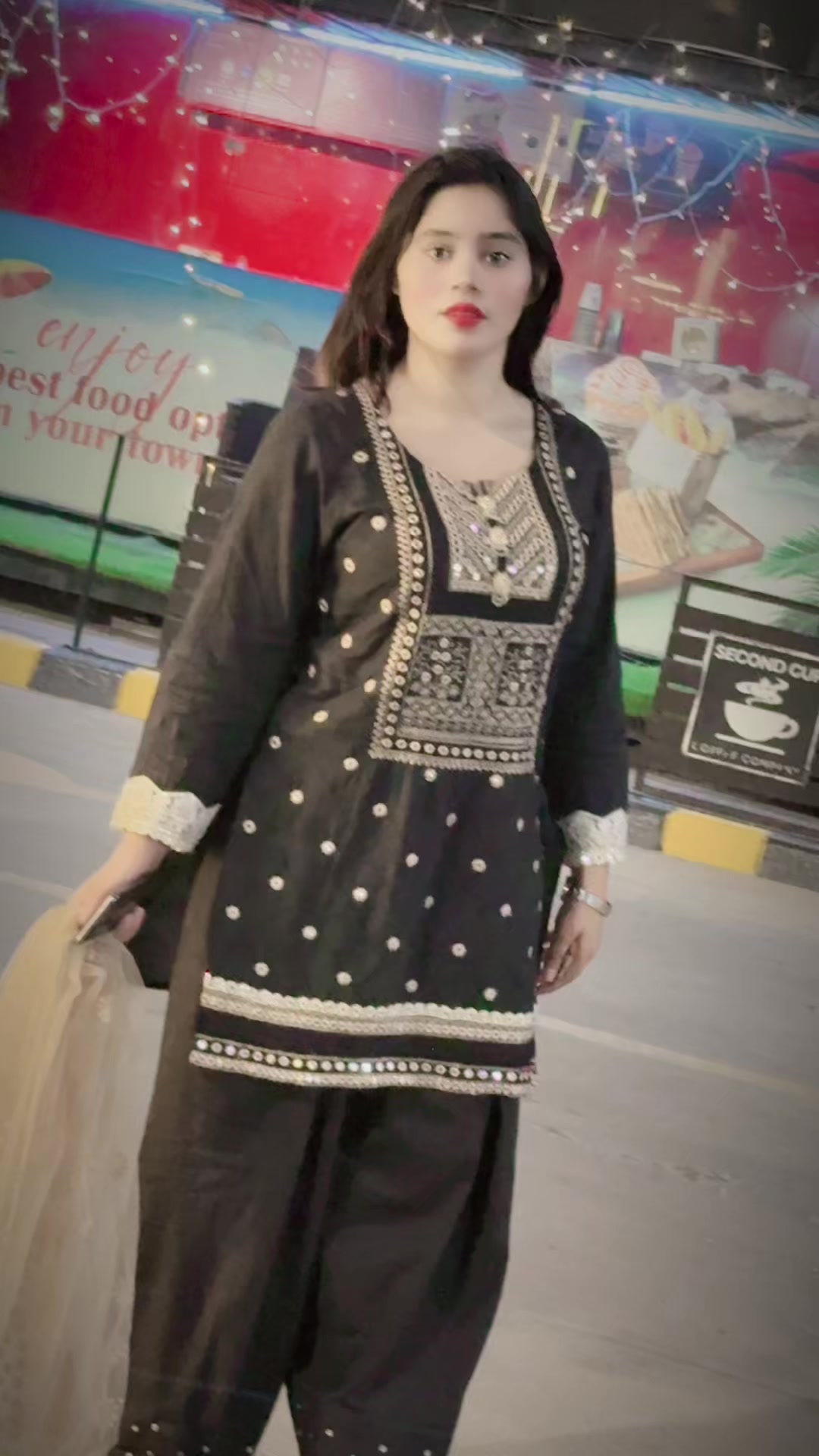 @꧁❤Afshan❤꧂