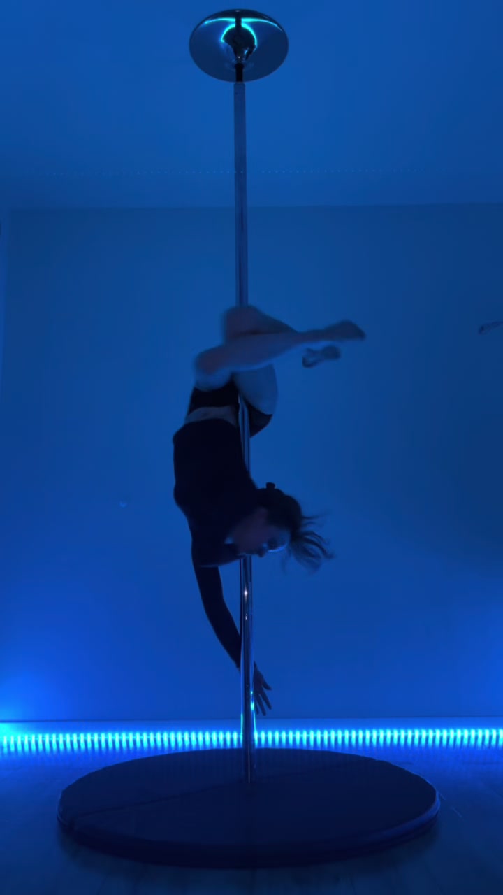 @poledance_xviqen