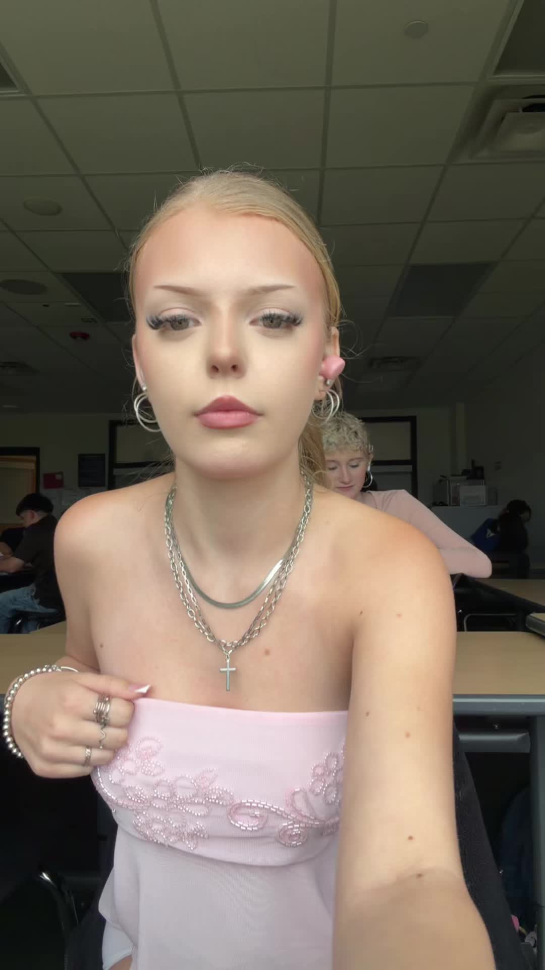 @eyeiris23