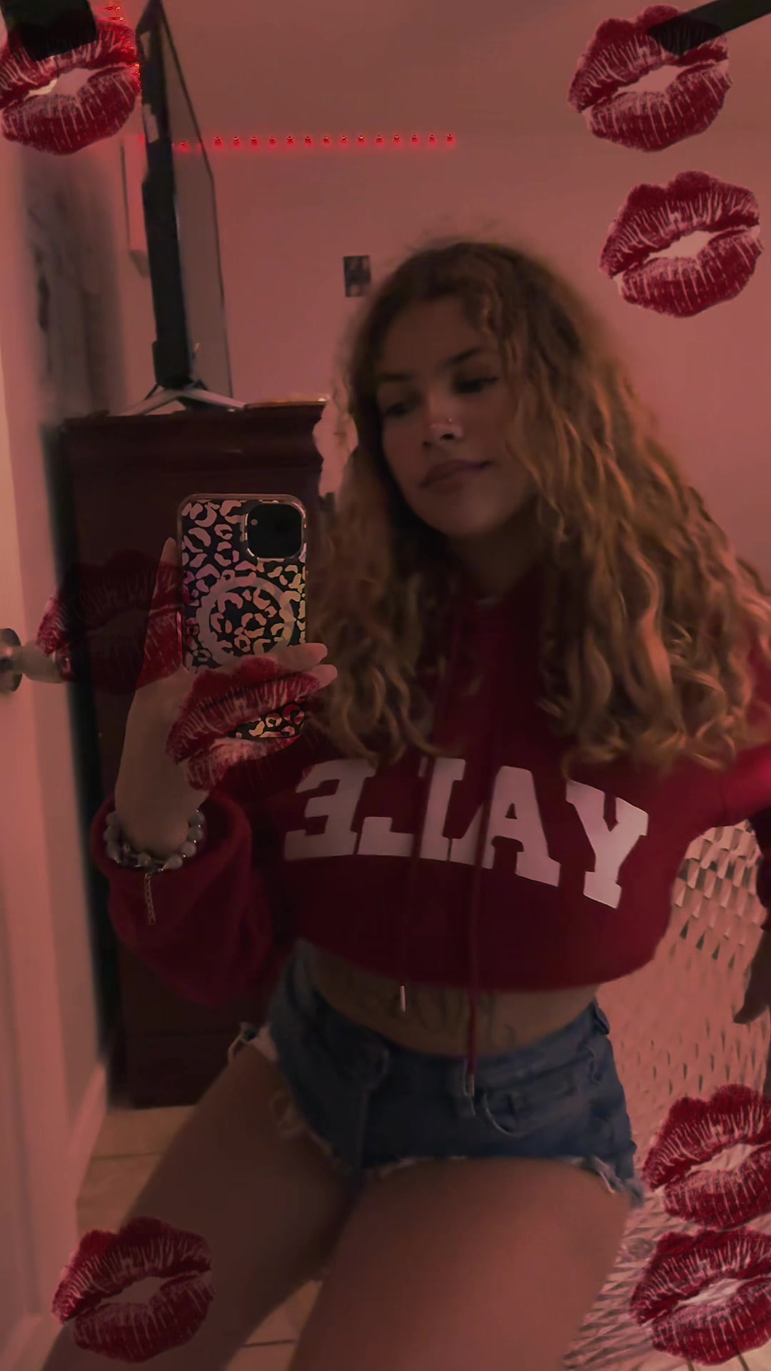 @Yale 💋👩🏼&zwj;🦱