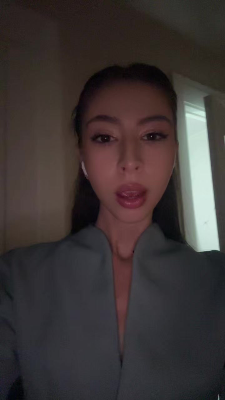 @d.