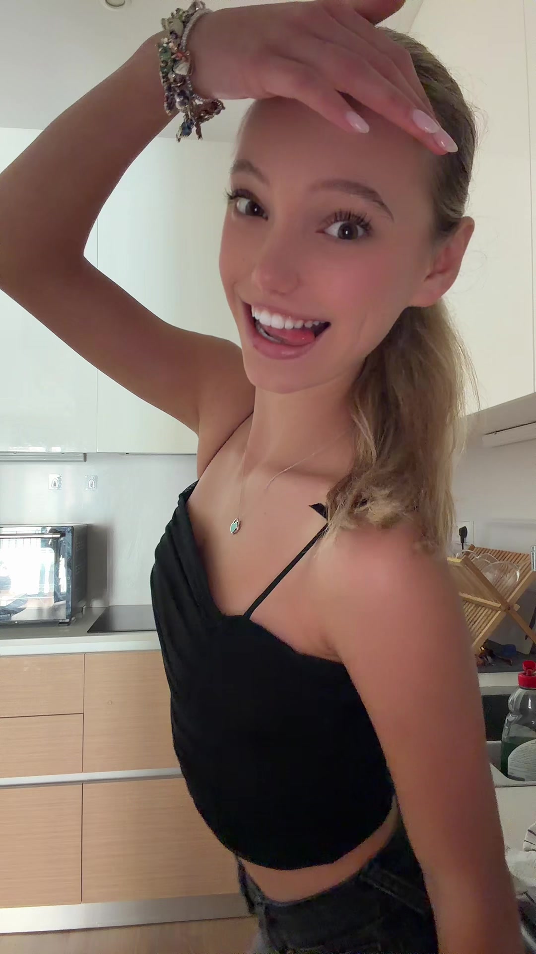@pchelikkk 🐝