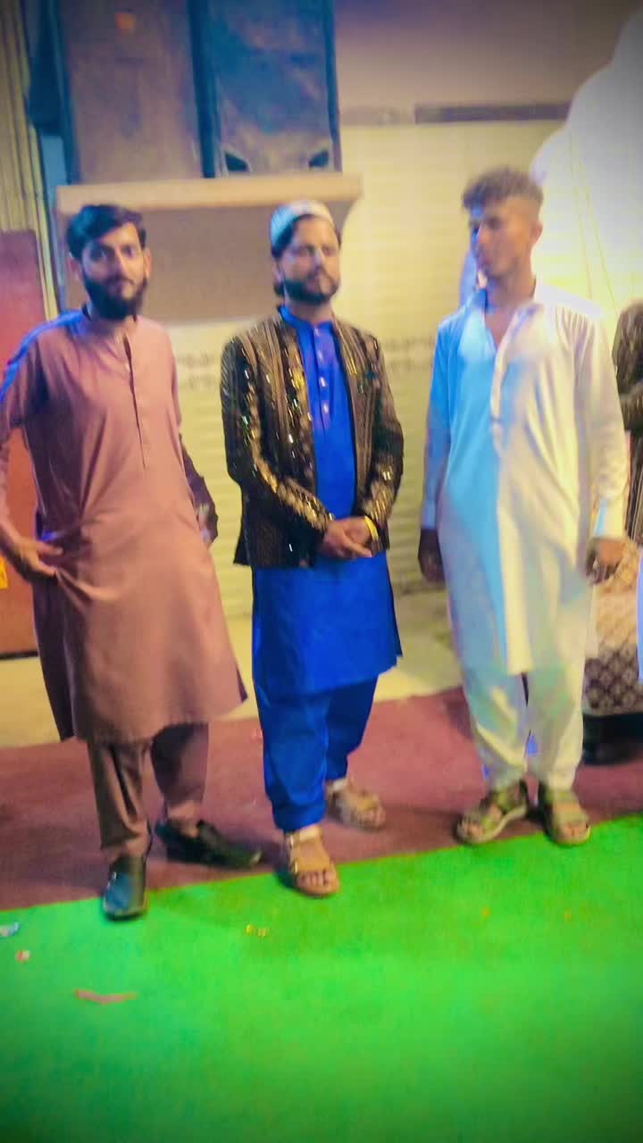 @SHAHZAIB👑KING💊✌️