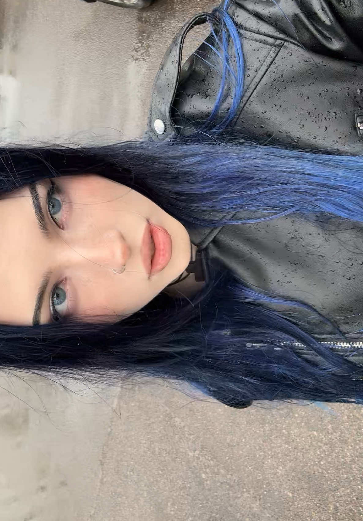 @🔒