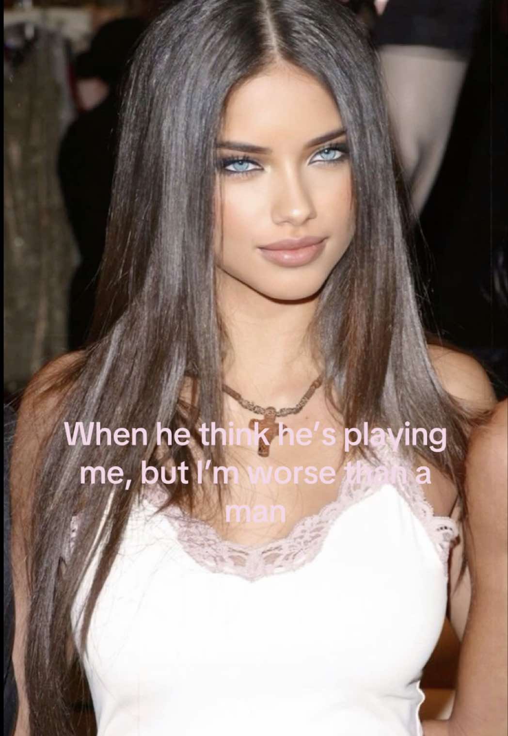 @𝒢