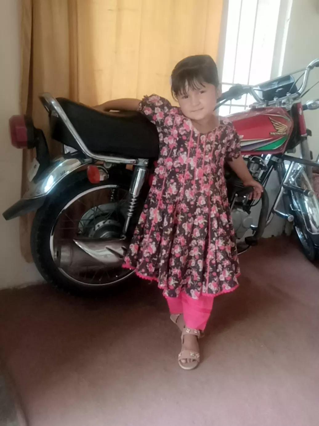 @Shawas Khan325