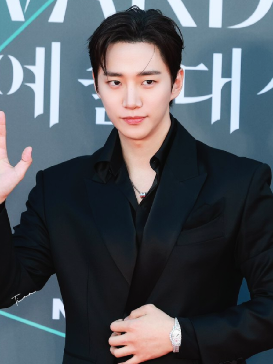 @LEE JUNHO CHILE🇨🇱