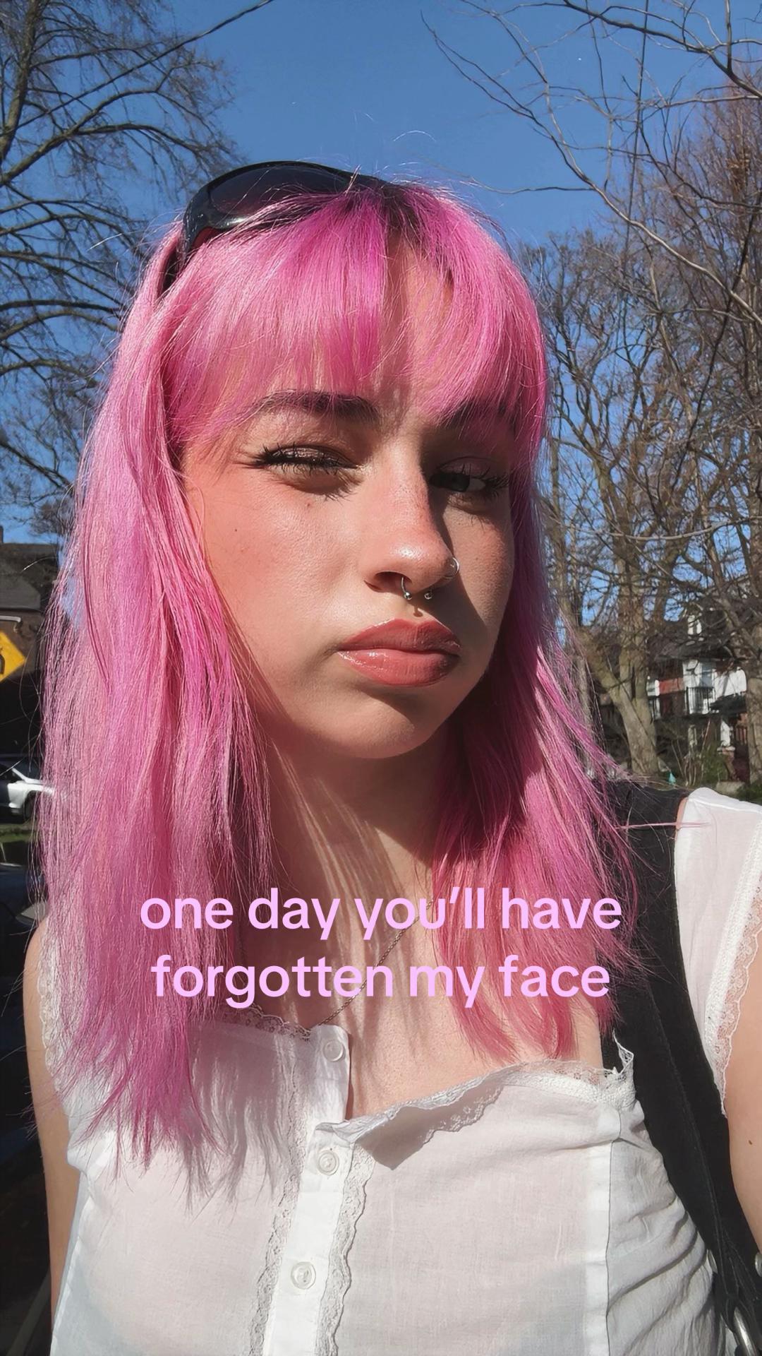 @️