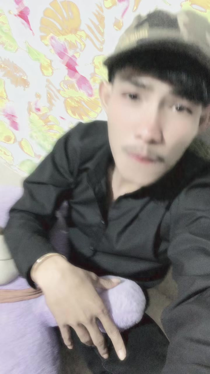 @Äħ Höu