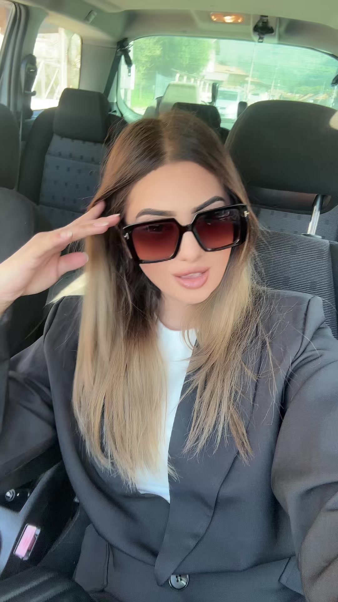 @1RW1