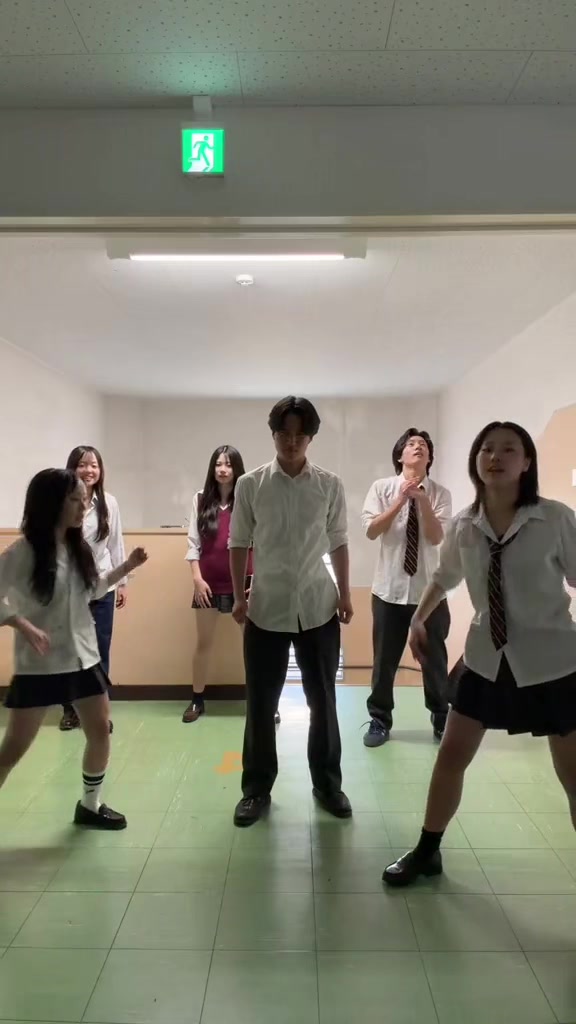 @ななみ