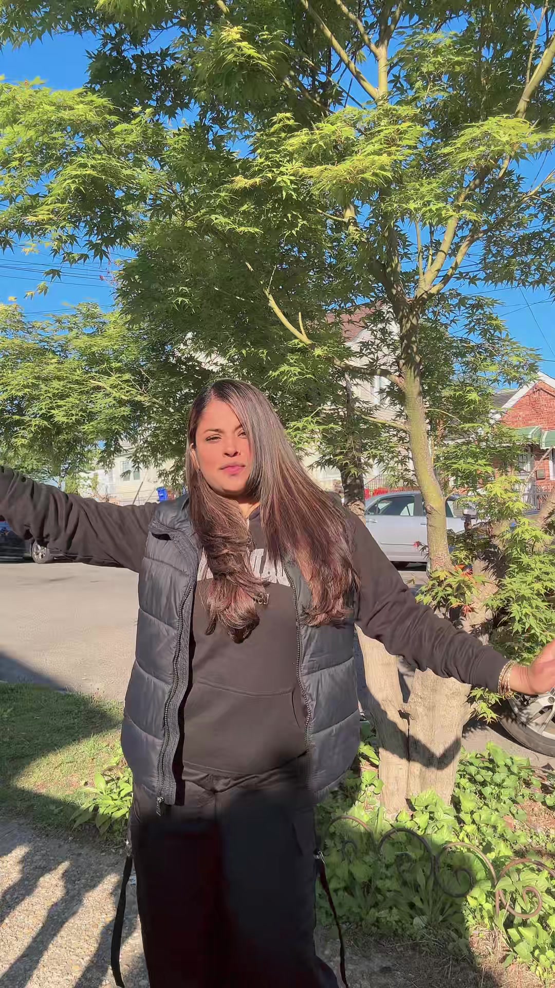 @Arianna Vee 🥀 🔱(Survivor)💜