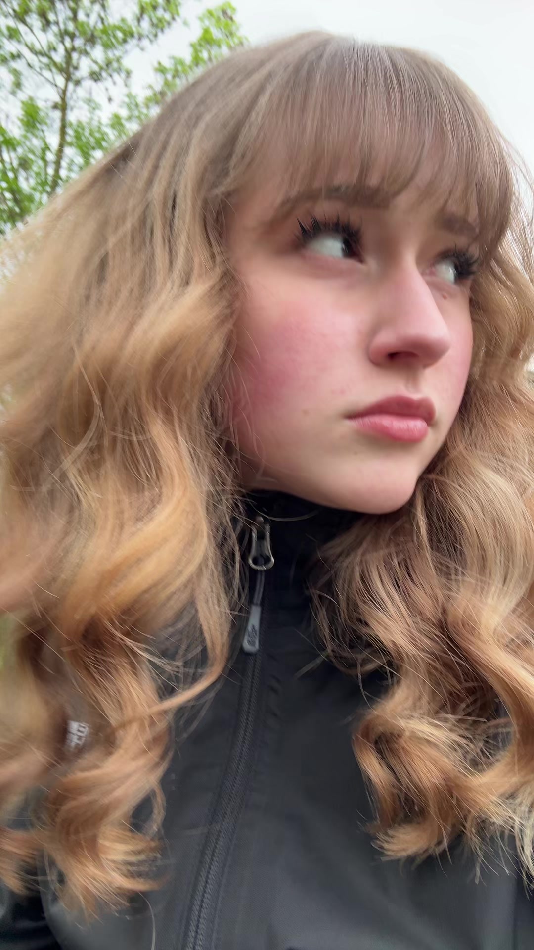 @Juliiiaa