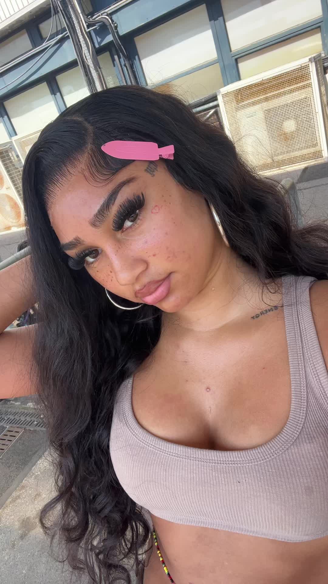 @sofirebz
