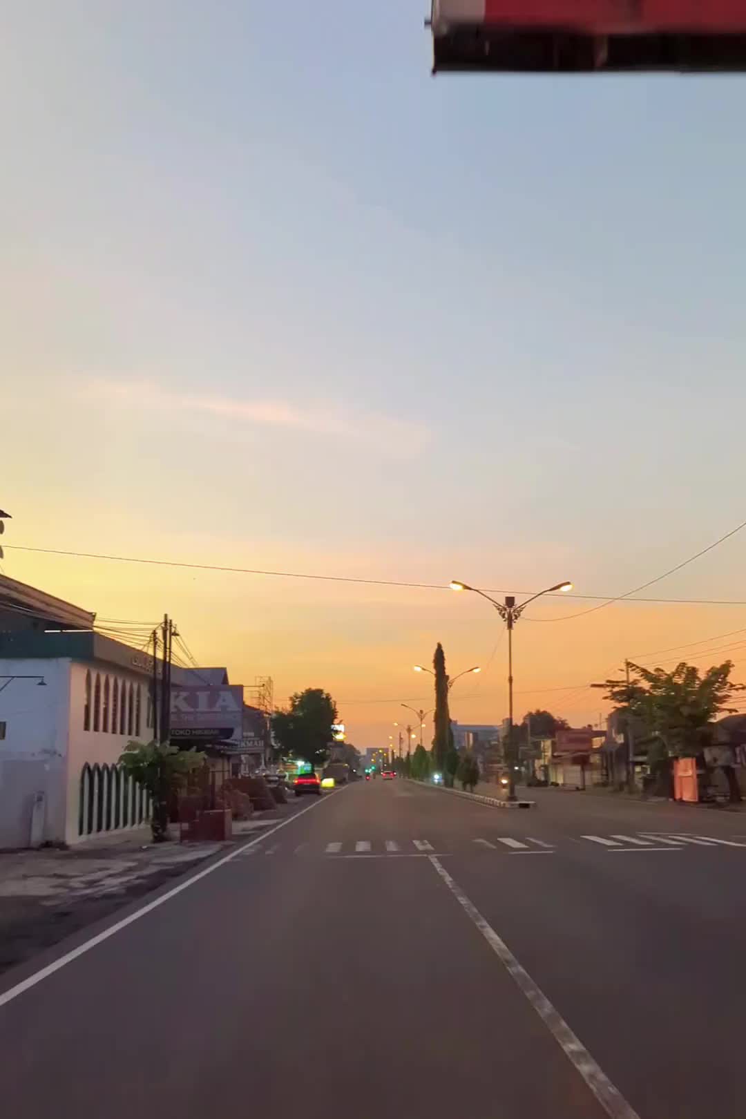 @𝘭𝘩𝘰 𝘭𝘩𝘢 𝘱𝘪𝘺𝘦 𝘭𝘰𝘰