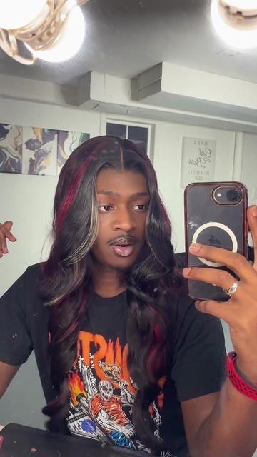 @Darkskinkenn