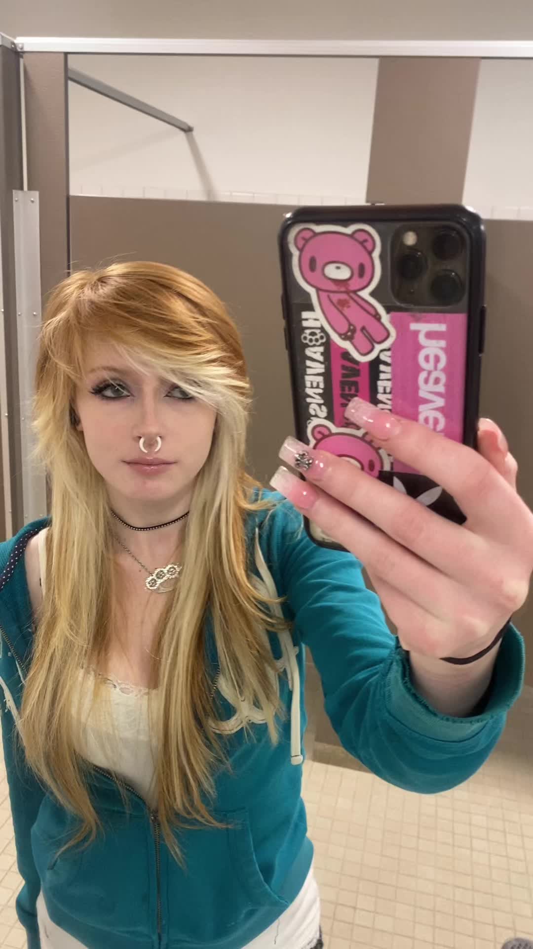 @𝓜𝓪𝓴𝓮𝓭𝓪