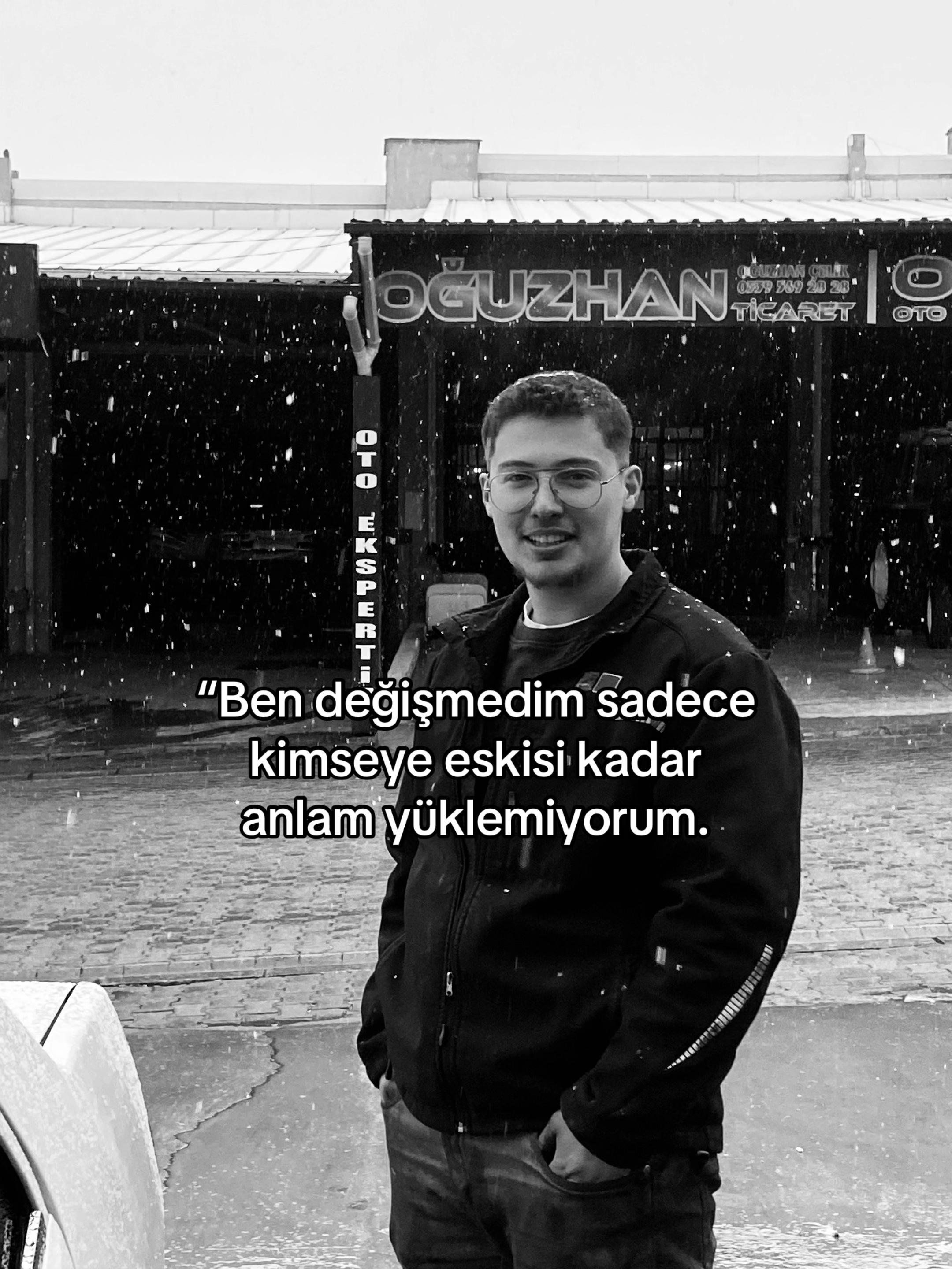 @Z E K İ H A N