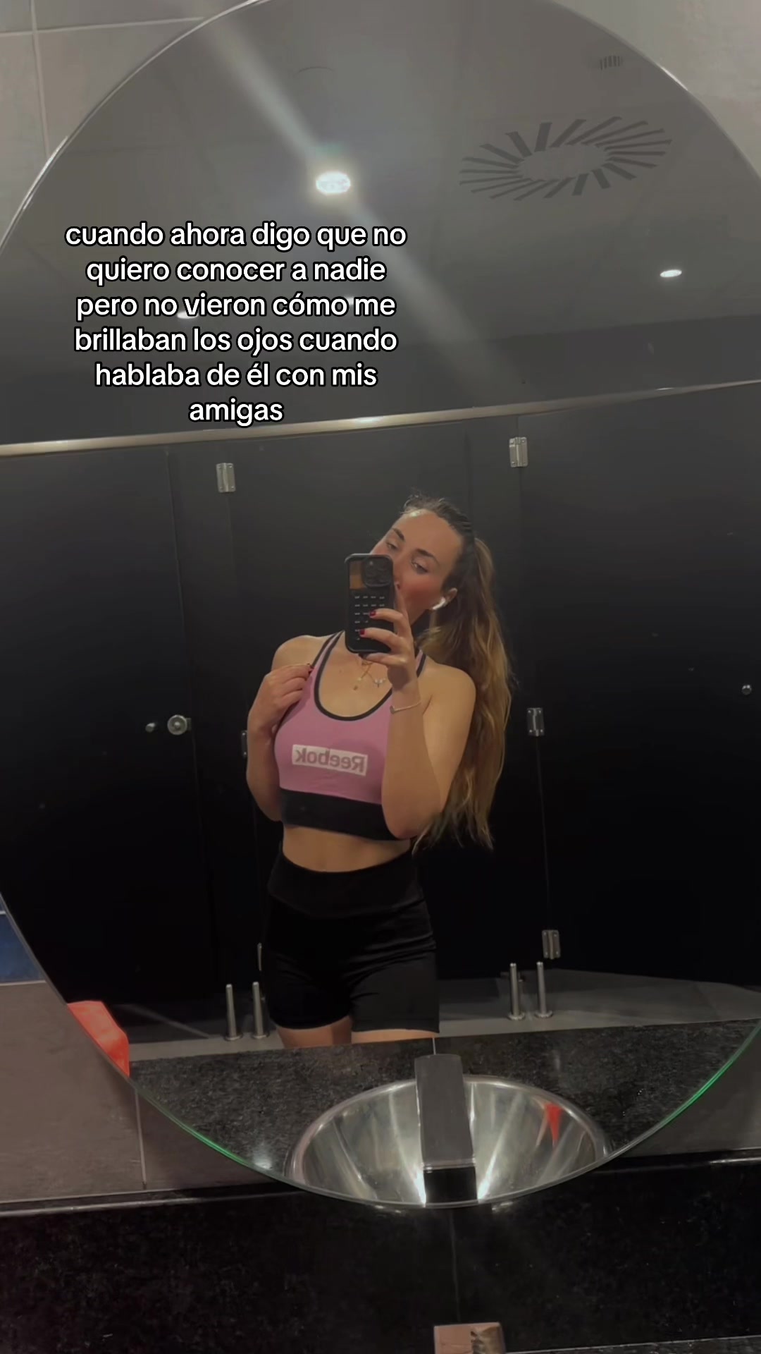 @Andreea_Andrew0608
