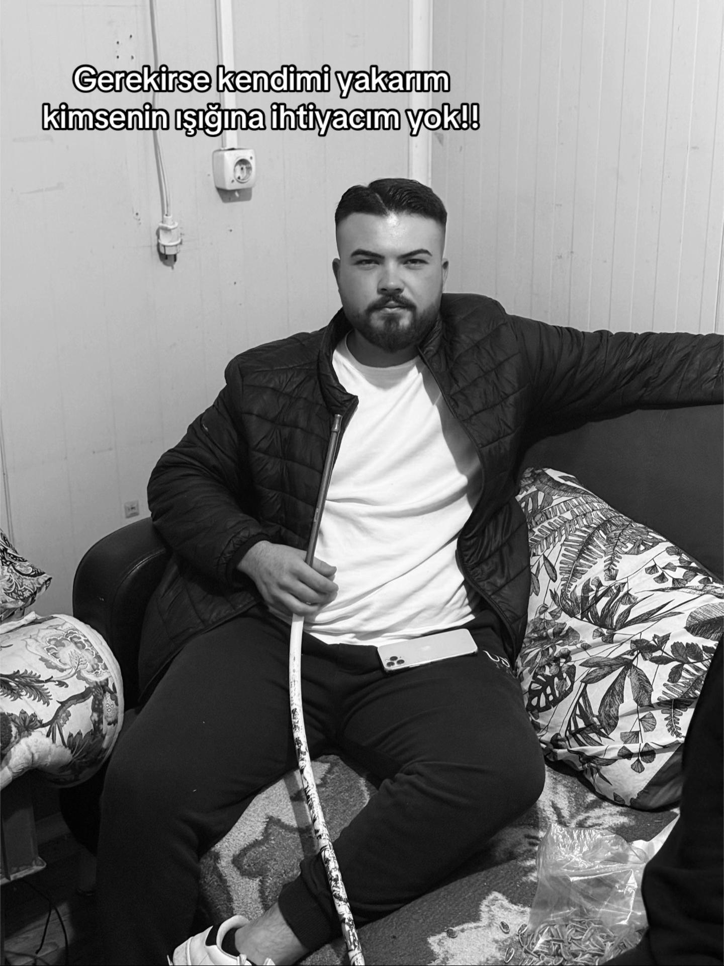 @Yiğitg&ouml;k&ccedil;enss