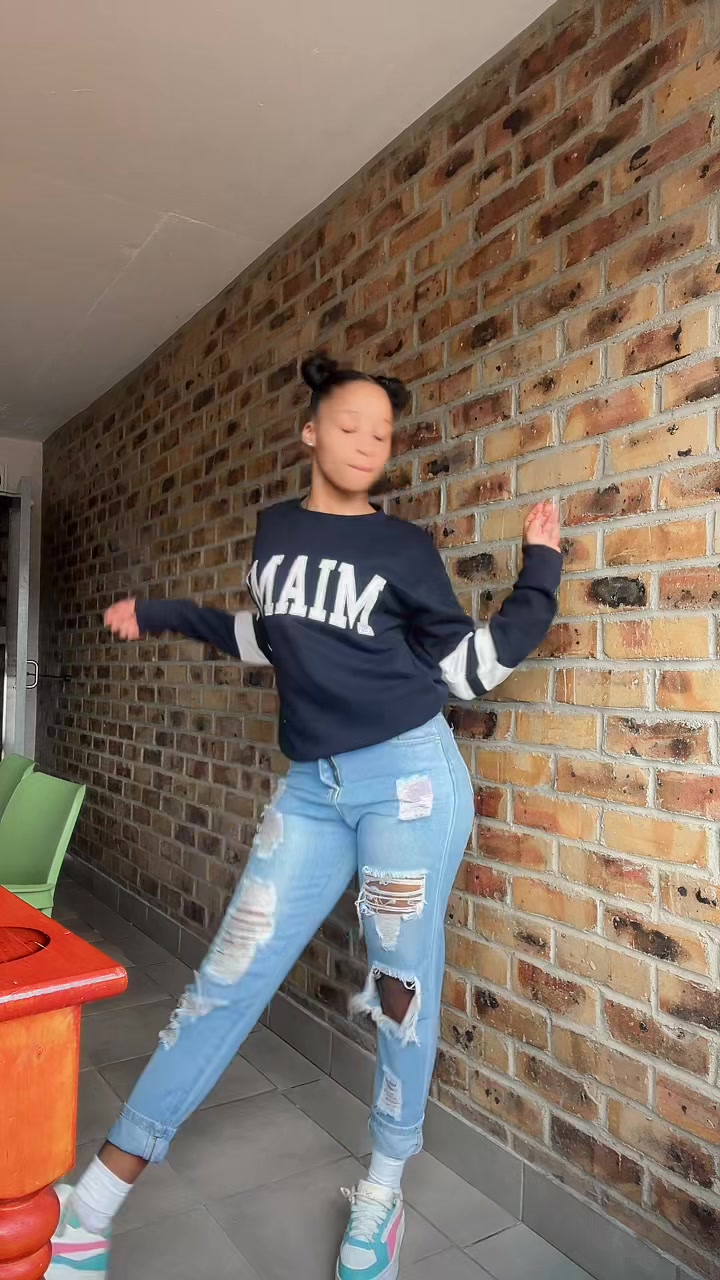 @aisha kamogelo