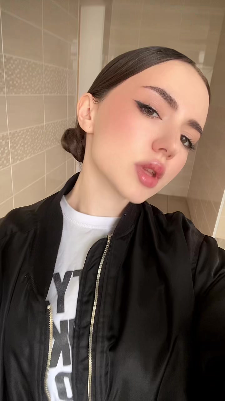 @╋━