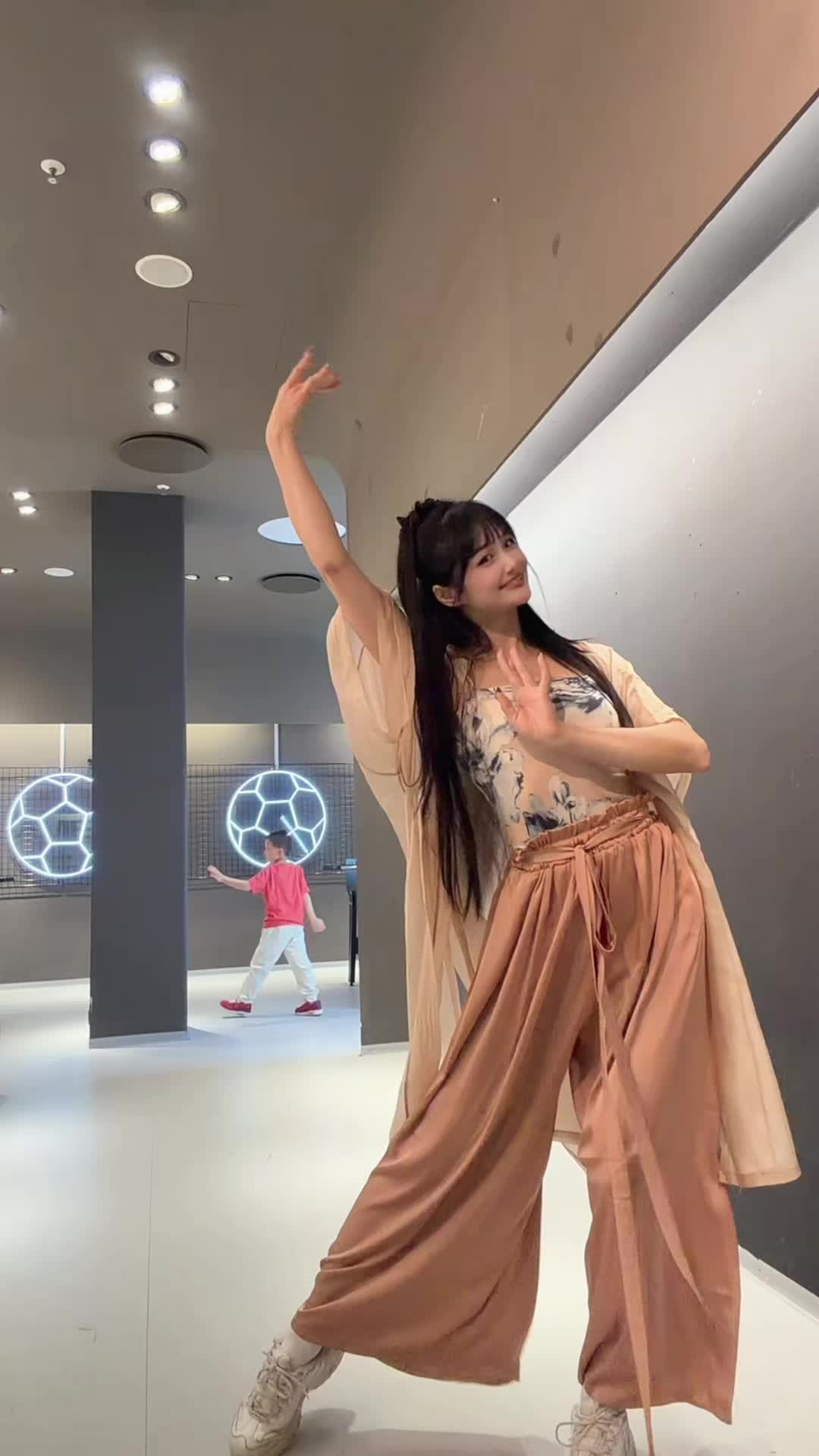 @Yumeng Cream🪭🗡️