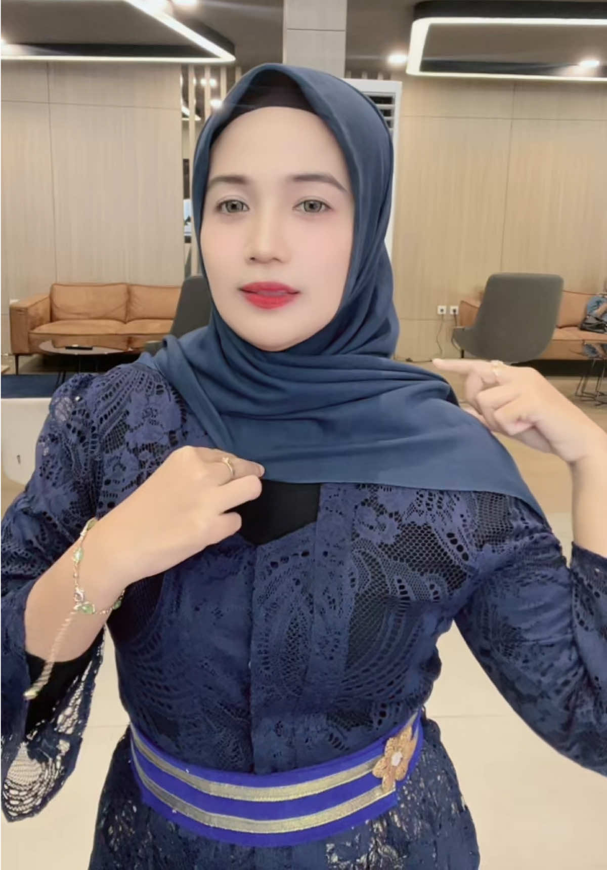 @🧕🏻_𝓘𝓷𝓭𝓪𝓱 𝓟 👑