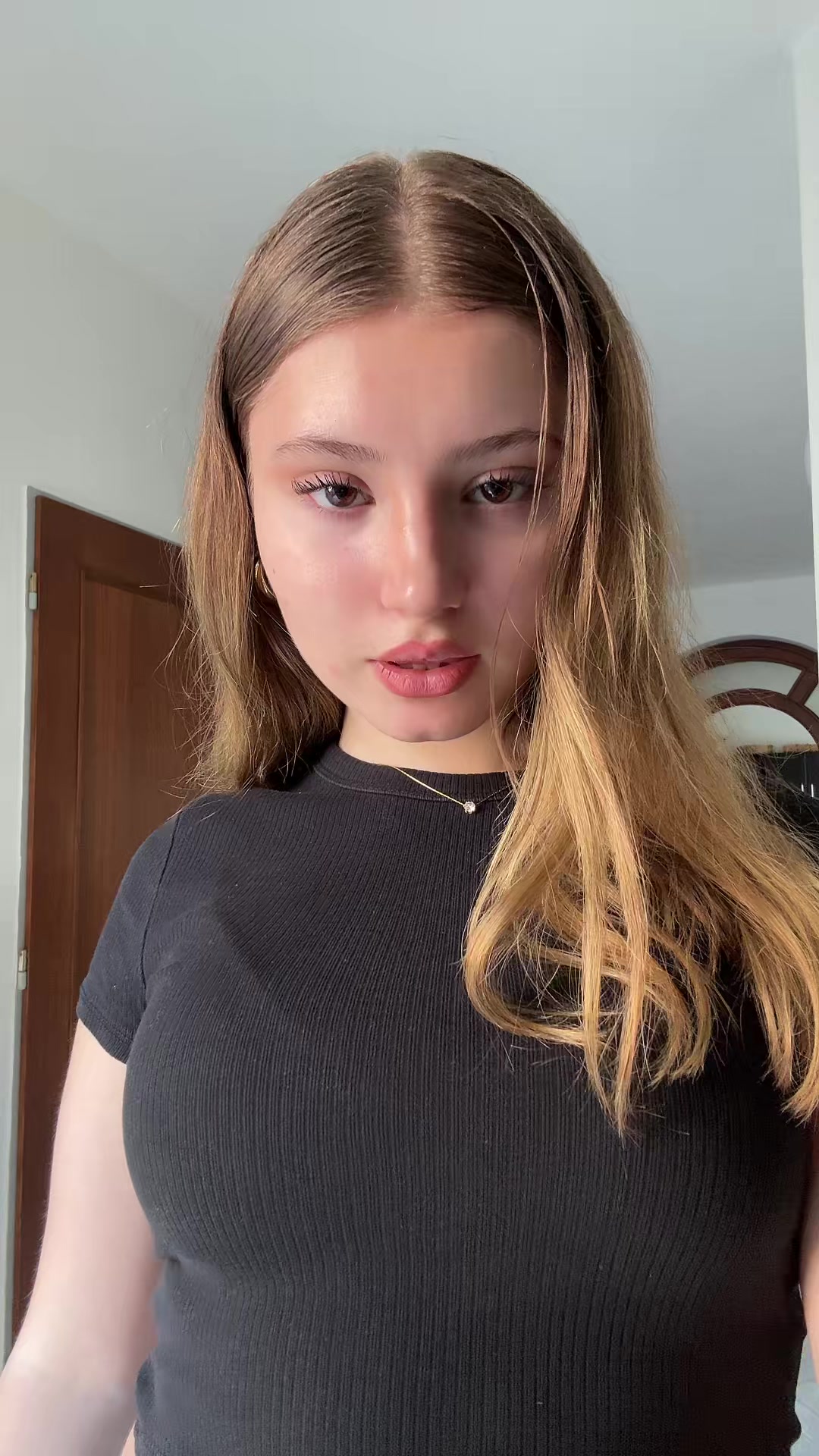 @𝐴𝑙𝑒𝑥𝑎𝑛𝑑𝑟𝑎