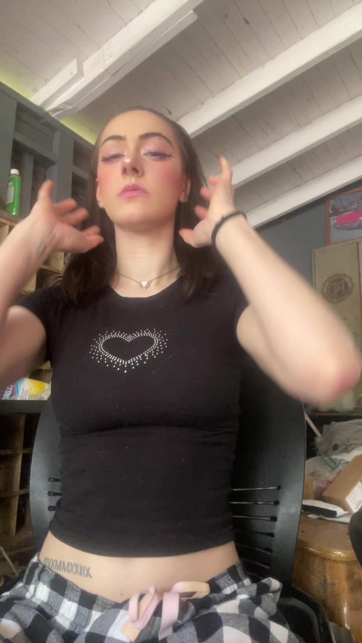 @Liv