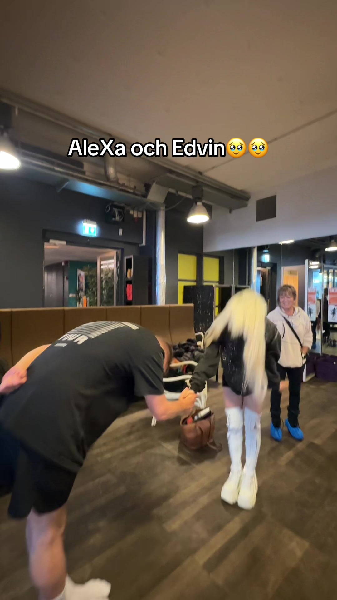@AleXa HQ
