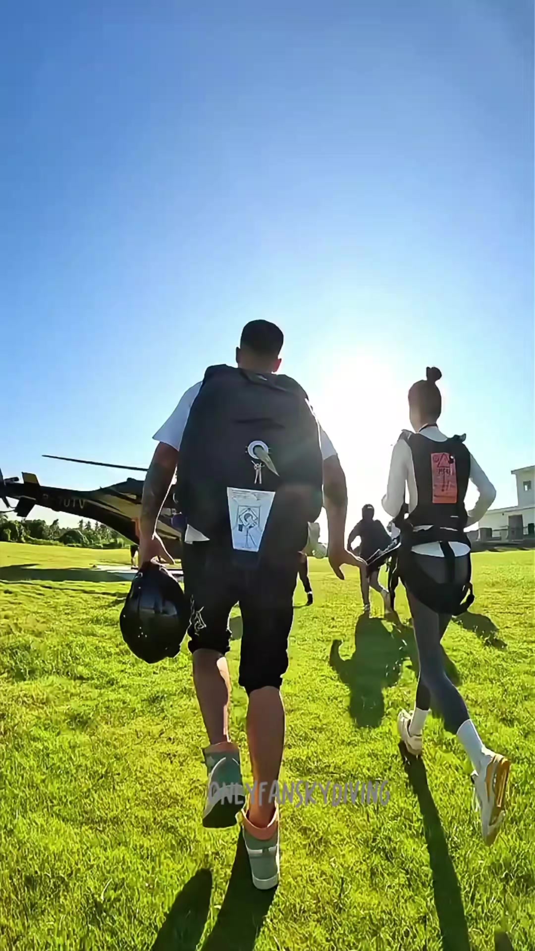 @onlyfanskydiving